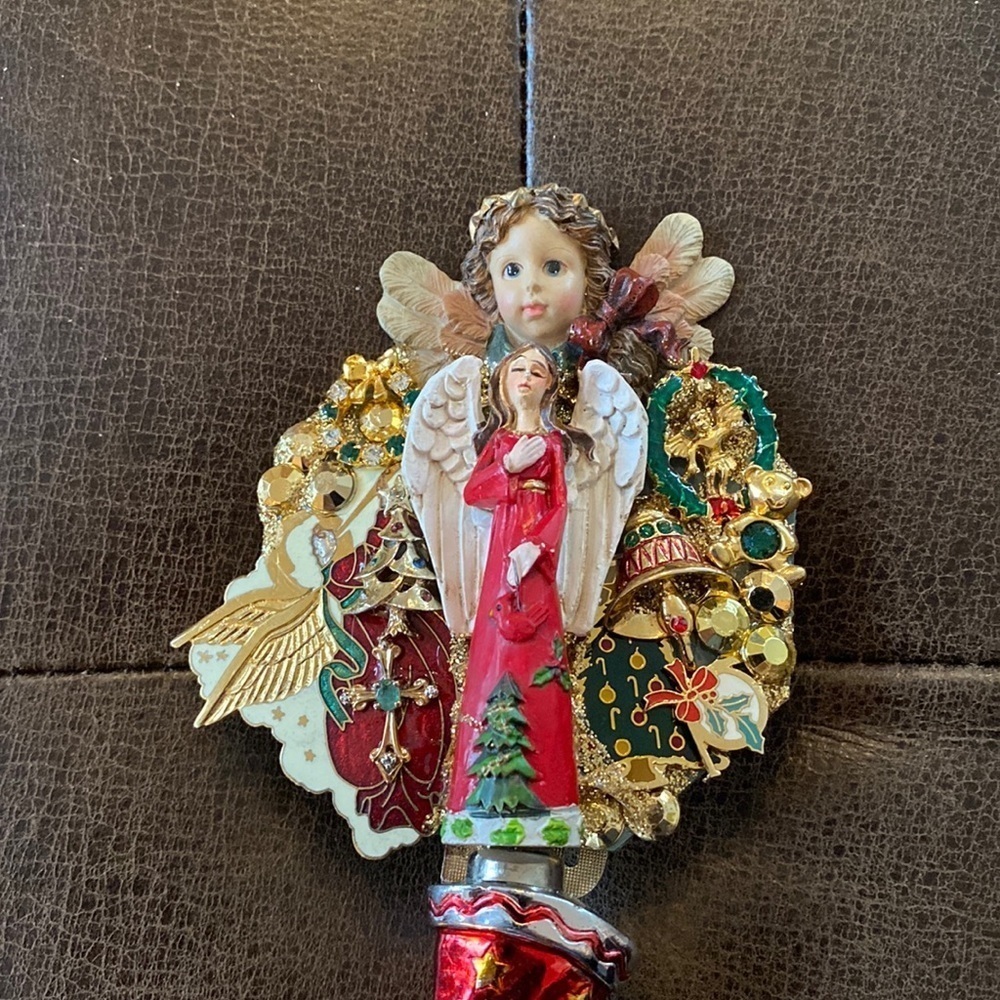 CHRISTMAS Angels Rejoicing. Small 3” Hand Mirror. $48